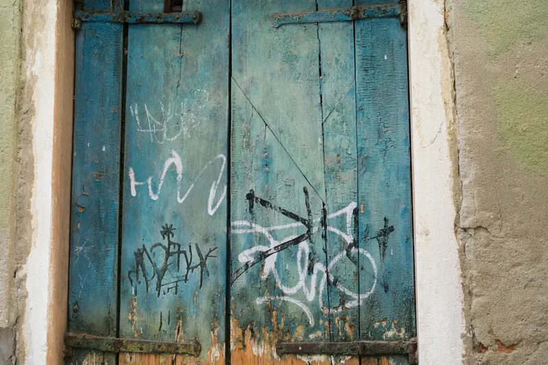 Murs & portes, photo 9 sur 16